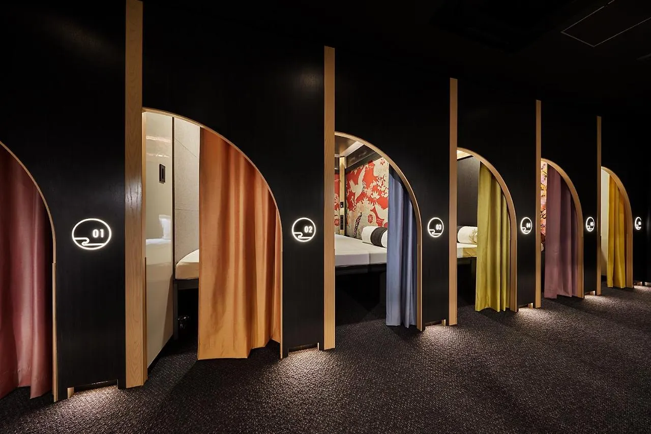 Resol Poshtel Tokyo Asakusa Capsule hotel